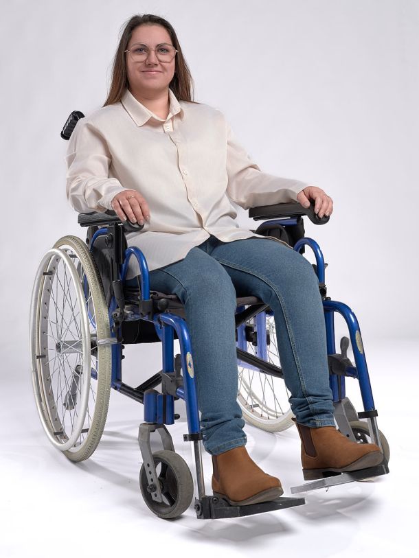 Chemise femme boutons aimantés ouverture zippée sur les côtés pour faciliter le passage des bras