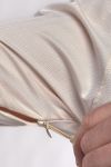 Chemise adaptative boutons aimantés ouverture zippée sur les côtés pour faciliter le passage des bras