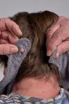 Bavoir adulte éponge ajustable grâce à son passant Serviette de table adulte