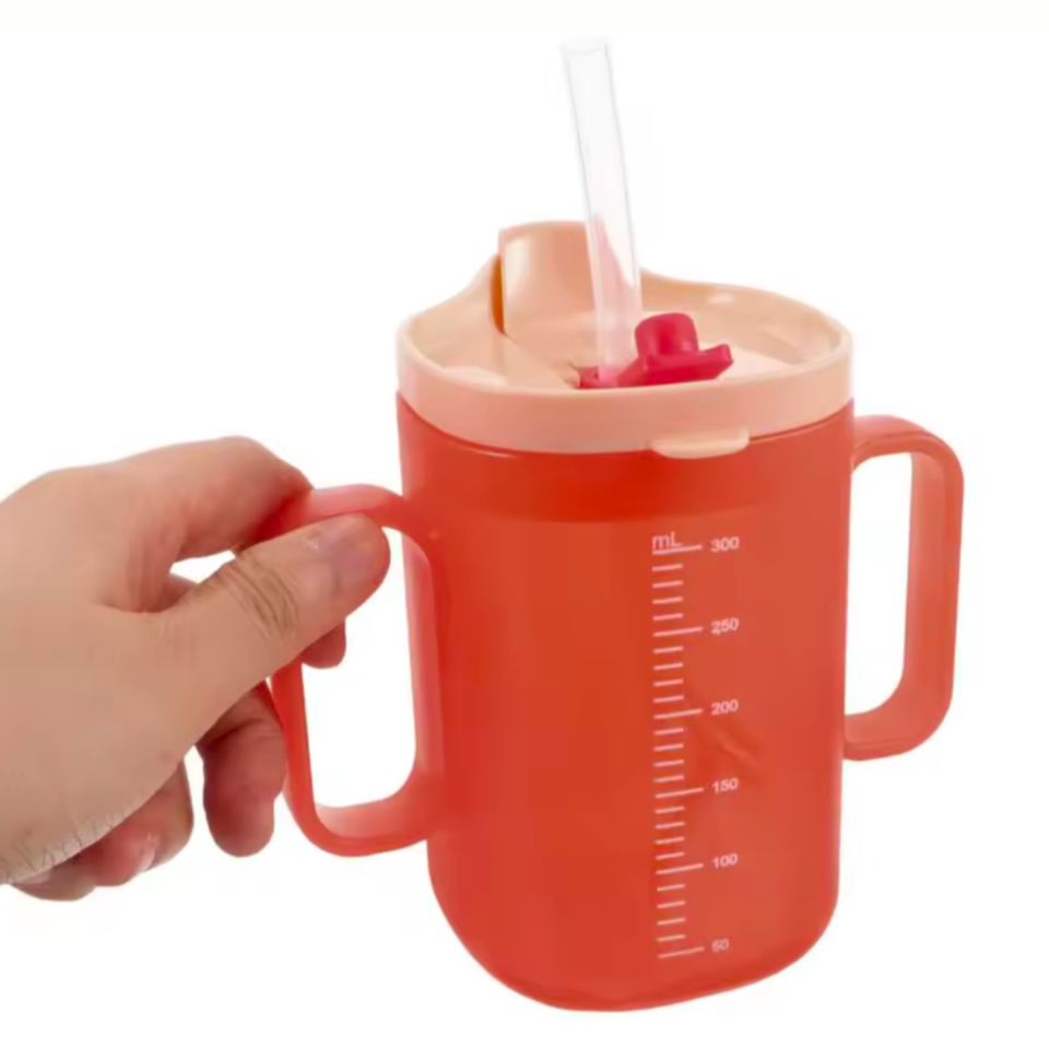 Tasse ergonomique personnes agées personnes handicapées