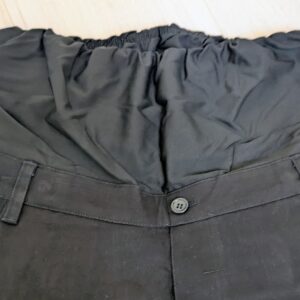 Pantalon adapté pour personne à mobilité réduite