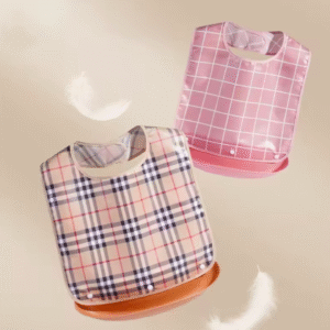Serviette de table ou bavoirs pour personne handicapée en plastique
